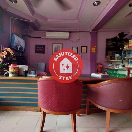 Oyo 89892 Hotel Jeli Inn Екстер'єр фото