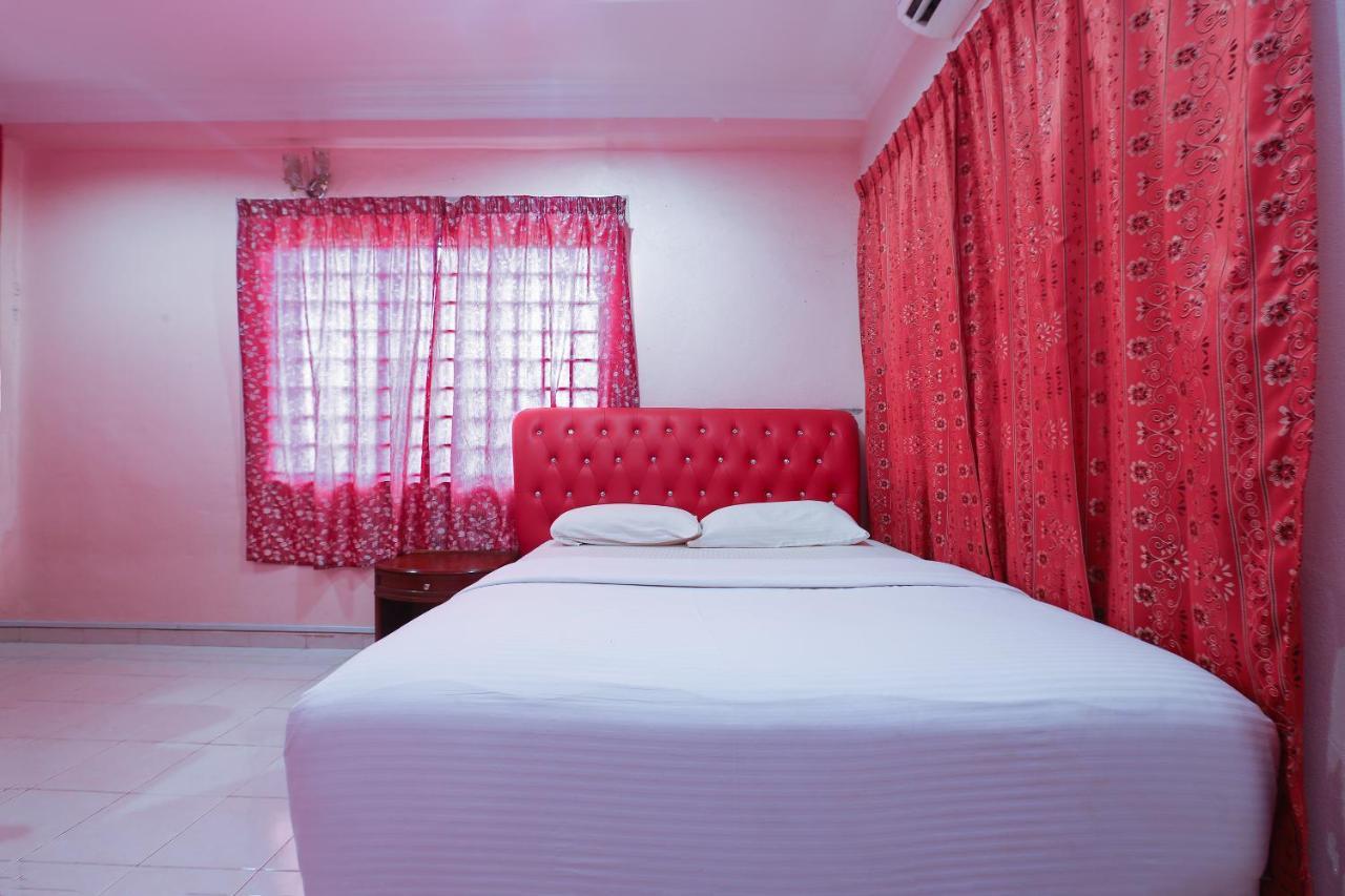 Oyo 89892 Hotel Jeli Inn Екстер'єр фото