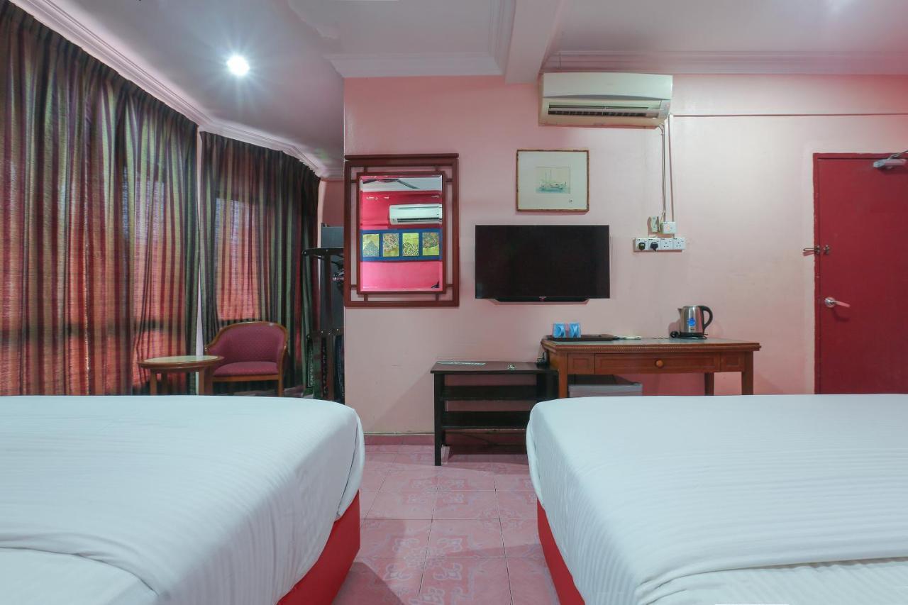 Oyo 89892 Hotel Jeli Inn Екстер'єр фото