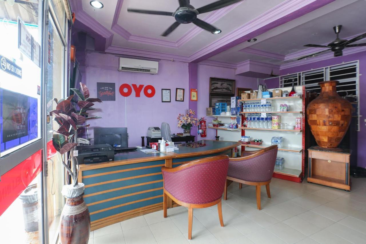 Oyo 89892 Hotel Jeli Inn Екстер'єр фото