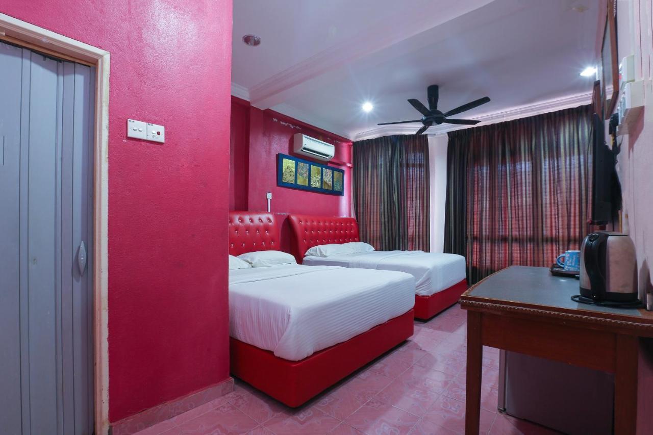 Oyo 89892 Hotel Jeli Inn Екстер'єр фото