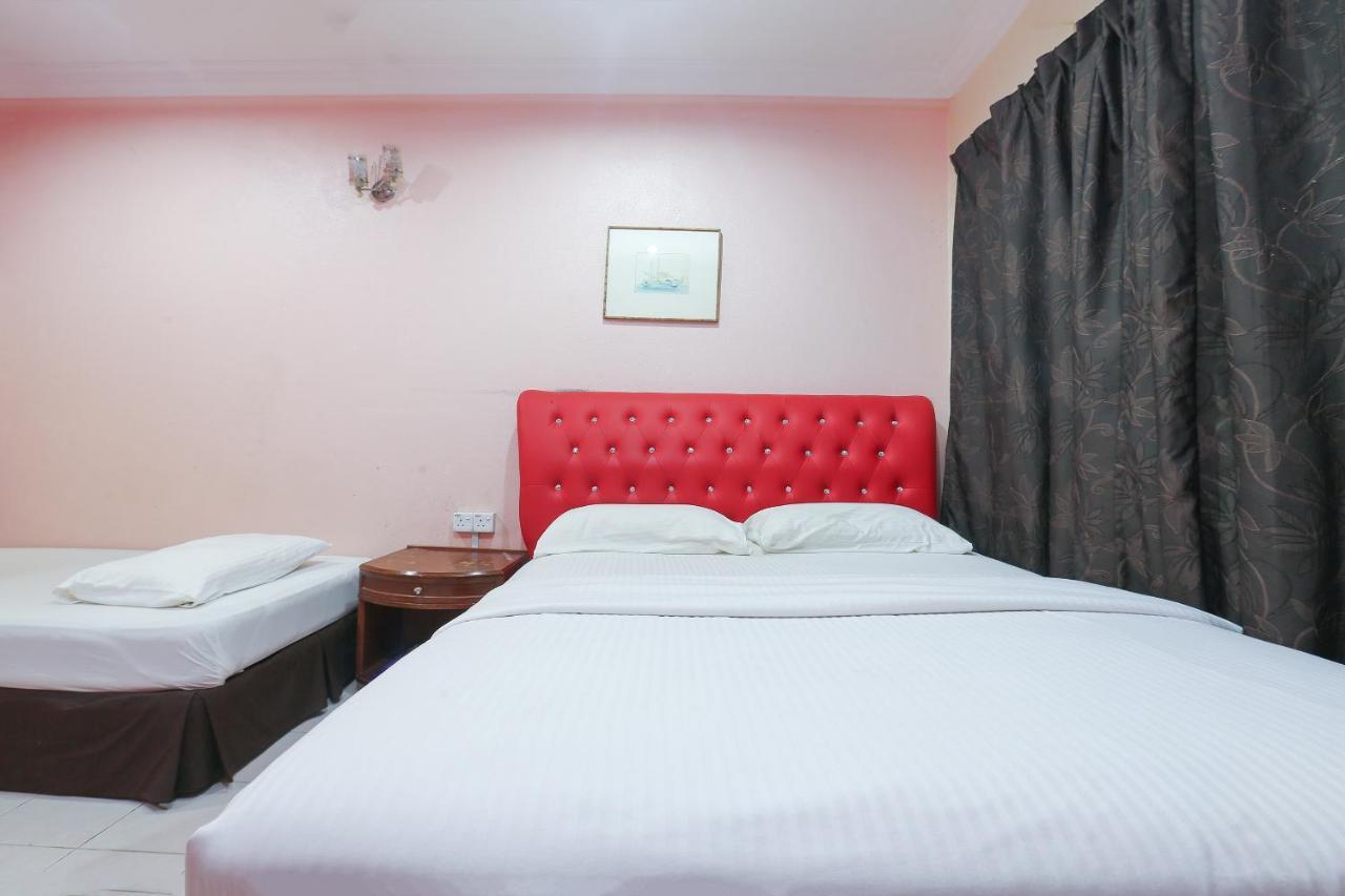 Oyo 89892 Hotel Jeli Inn Екстер'єр фото