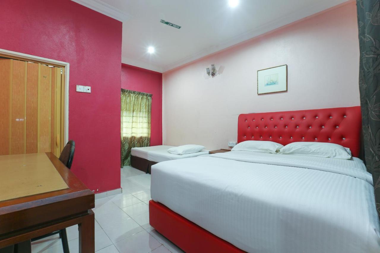 Oyo 89892 Hotel Jeli Inn Екстер'єр фото